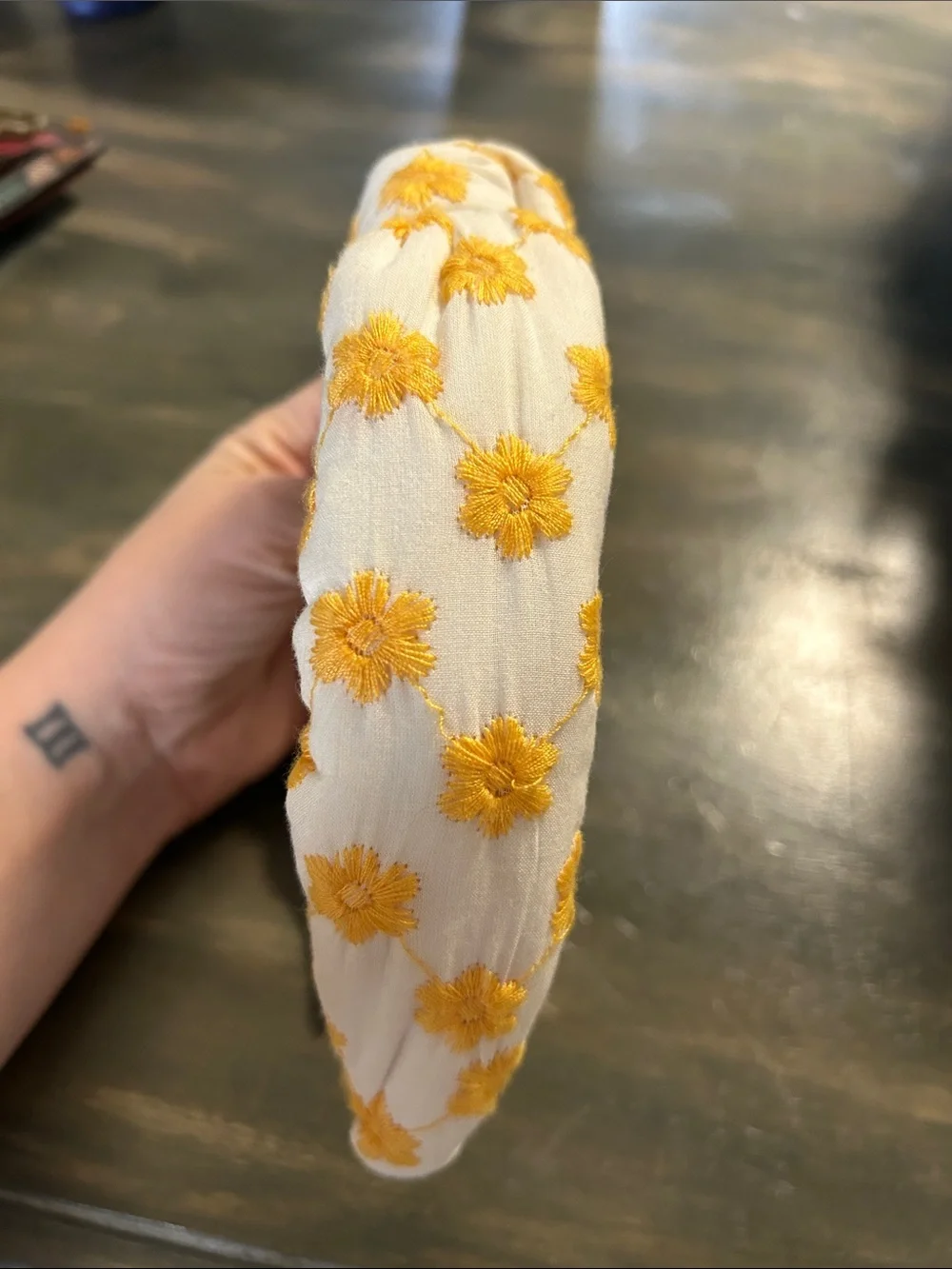Lele Sadoughi Eyelet Daisy Embroidered Knot Headband